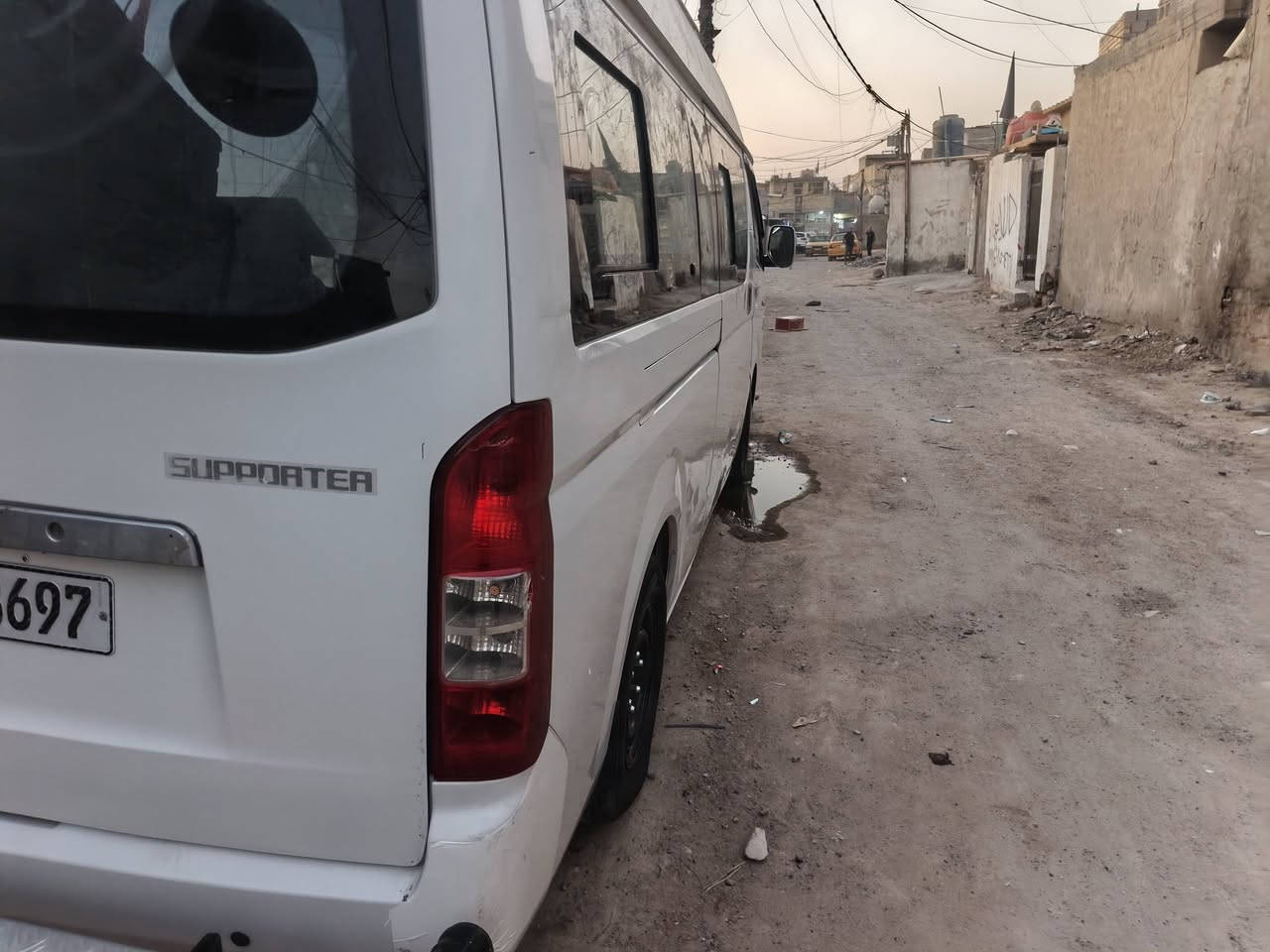 السلام عليكم فتون باص سي تو للبيع أو مراوس سيارة زغيرة ميهم خصوصي اوتكسي سيارة جاهزة موديل ٢٠١٧ماشية ٩٨مكينة كير تبريد أكسل وكل شيء موظح بل فيديو مكاني بغداد سعرها ١٢٥وبيها مجال


**إذا كنت صاحب هذا الإعلان وتريد حذفه لأي سبب، رجاءا أرسل رسالة إلى الدعم الفني**