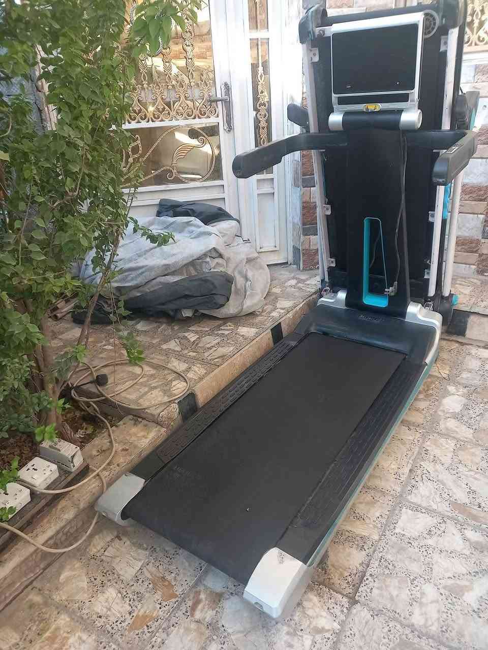 للبيع جهاز جري عدد 2 
جهاز جري استخدام منزلي نضيف جدا وزن يتحمل ١٦٠كيلو دبل ماطور جبلي بي حزام تكسير شحوم تدليك جسم كامل موصفات مبي ثري سماعات بلوتوث العنوان بغداد البلديات


**إذا كنت صاحب هذا الإعلان وتريد حذفه لأي سبب، رجاءا أرسل رسالة إلى الدعم الفني**