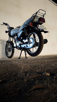 للبيع اوراق سعر  مليون موديل 26  صار سبوع من طلعته تواصل واتساب 077709...