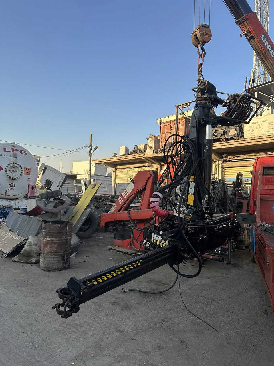 سلام عليكم 
مكتب كرينات الاخوان
جهاز (ايهاب) اوربي مكفول 
(2) سلايت حجمً (3) طن 
***********  📞 ***********
