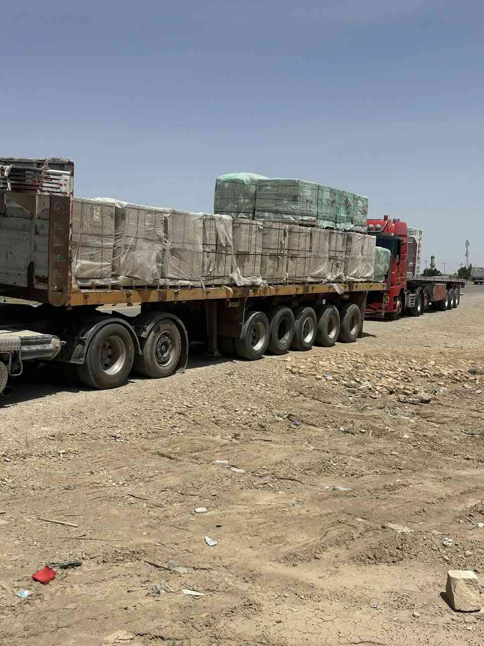 للبيع عربانه بلوم خمس محاور دناكير 14 خمستهن
شاصي مكفول تايرات فوك النص عمر كهربائيات كله  عربانه شغاله وحماله مو كاعده السعر 115وبيه مجال بسيط

‭0771 097 3914‬ عمار الغرباوي
