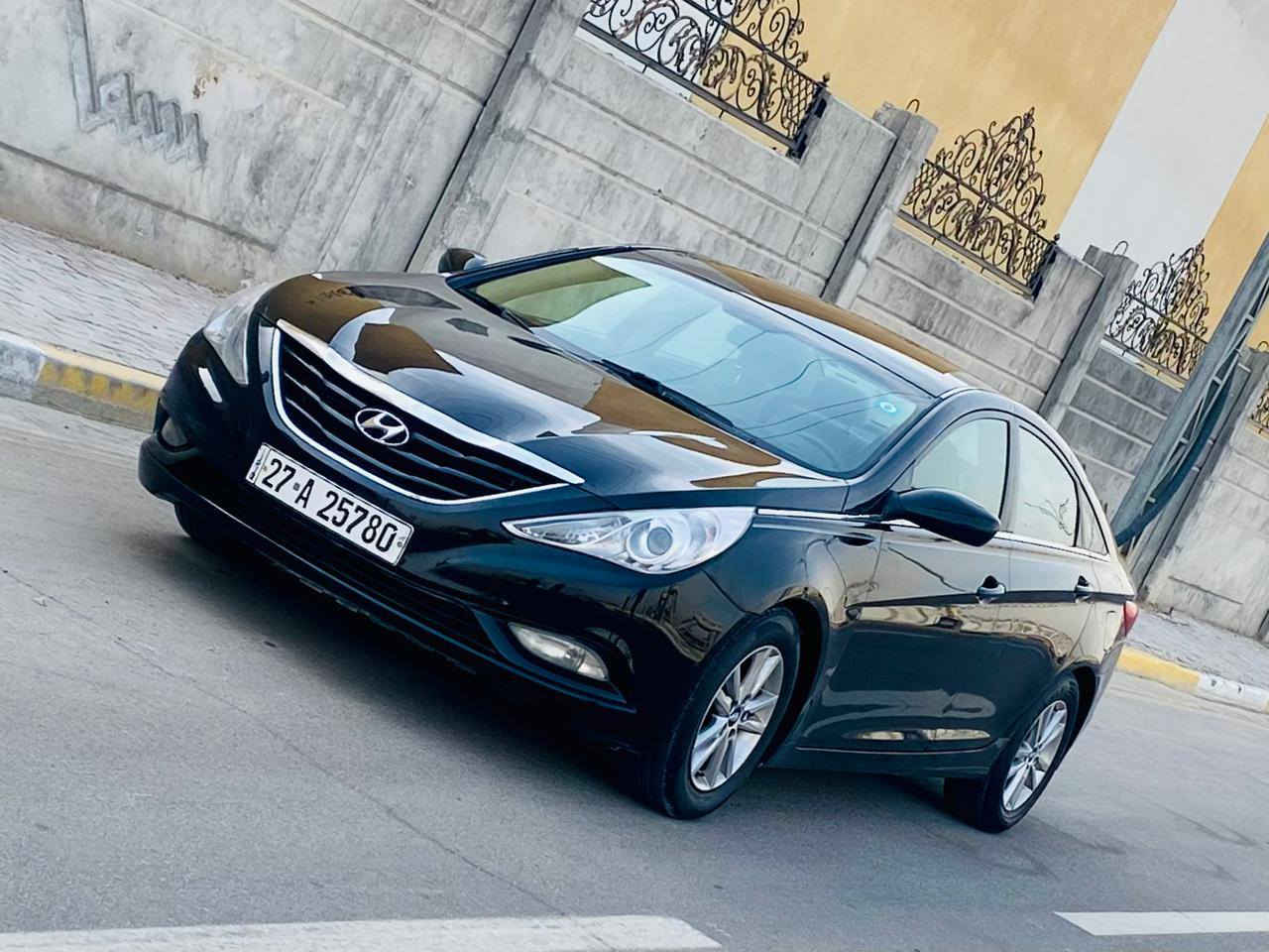 السلام عليكم للبيع هونداي سوناتا مديل 2013 وارد امريكي بيه جاملغ امامي وبنيد تبديل بدون دوخل وبيه دور خلفي صبغ فقط والباقي مكفول كله ليبل وحد موصفات تحكم دخل بيجي كشنات هيترات +كهرباي مكينه 2400 بسمي سنويه ما نافذه هزه جديده السيارة جديده حيل وجاهزه واي نقص مابيه كير مكينه مكفولات حداديه تخم تاير تدفه تبريد ثلج السعر 98 لاستفسار اكثر لاتصال على الرقم *********** مكان السيارة كربلاء مكلف بل نشر
