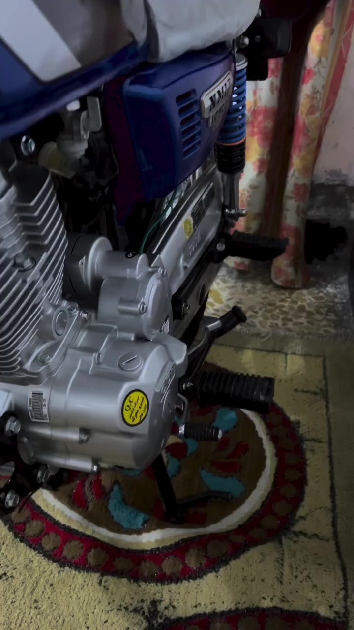 سلام عليكم دراجه للبيع تعمير جديد غراض كله سيد خلدون مكينه خمسه ثاني تبديله دهن دراجه جديده ونضيفه وراق سكنر واي ستفسار خاص مفتوح وتدللون


**إذا كنت صاحب هذا الإعلان وتريد حذفه لأي سبب، رجاءا أرسل رسالة إلى الدعم الفني**