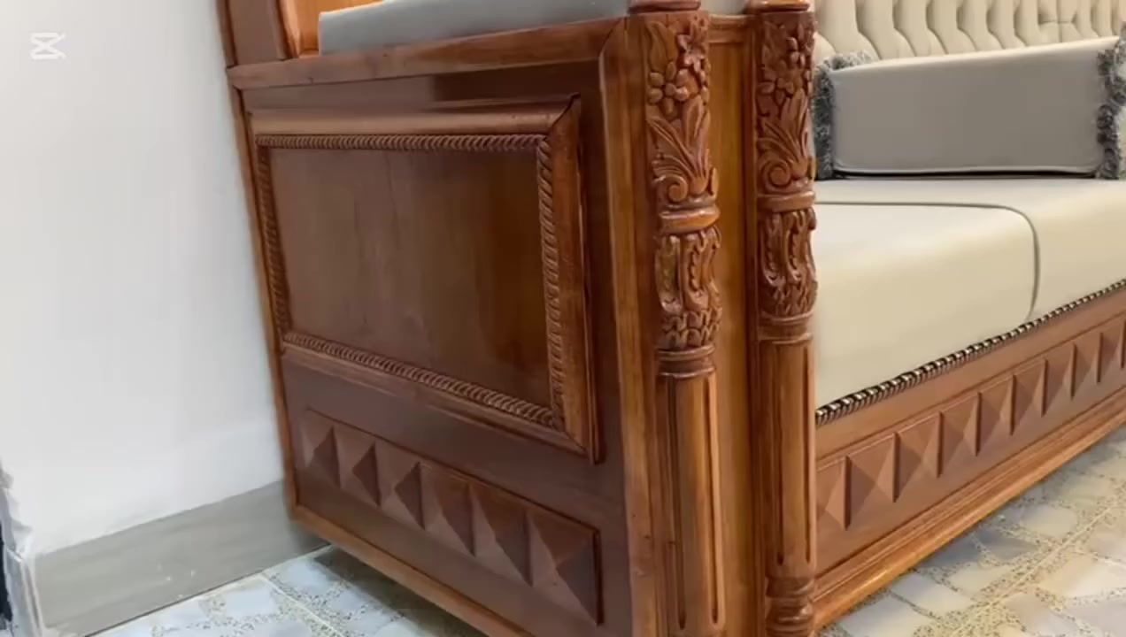 اثاث المنزل 
نجارة و دوشمة 
لسنا الوحيدون لكننا الابرز 
فصالات ديوان حسب ذوق الزبون 
رئاسي زان /ملكي/نصف ملكي /مودرن/كوشات اعراس / 
تجديد القديم و تغير الفصال 
ما عليك فقط الاتصال نصلك للبيت
العنوان موصل حي الأنتصار قرب البيت الكندي مقابل صيدلية احد 
***********
***********
***********
