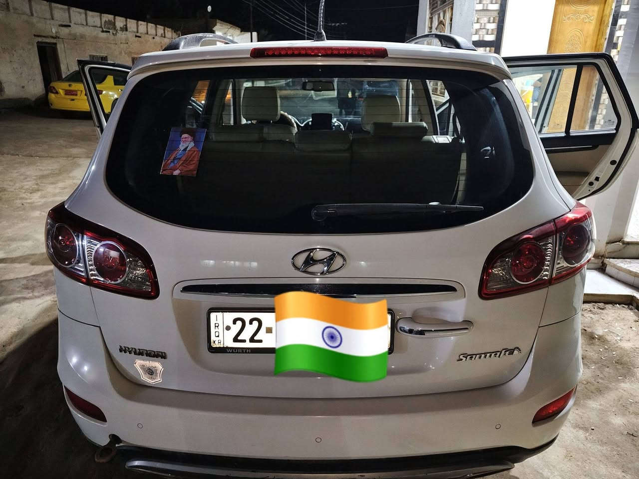 سنتافي 2012 خليجي فول مواصفات مكفوله من الصبغ والتبديل السياره جاهزه كير ومكينه وتبريد وحداديه خير من الله
فتحة سقف 
بصمة ابواب+بصمة تشغيل 
سبعه راكب
كشنات جلد
ثلاث قطع تبريد 
دفع رباعي 
شاشه اندرويد
كامره خلفيه
تحكمات بالستيرن 
مكينة اربعه سلندر 2400
المكان ذي قار سوق الشيوخ 
رقم الهاتف ***********
السعر     160$ وبي مجال
