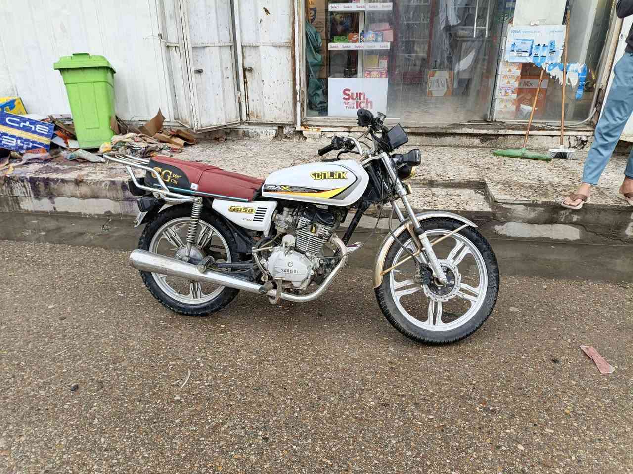 موديل 22 دراجه كامله مكمله كهربايات كله كامله مبيهه اي نقص معدل سرعه السعر 550 مكاني بغداد العبيدي رقمي ***********
