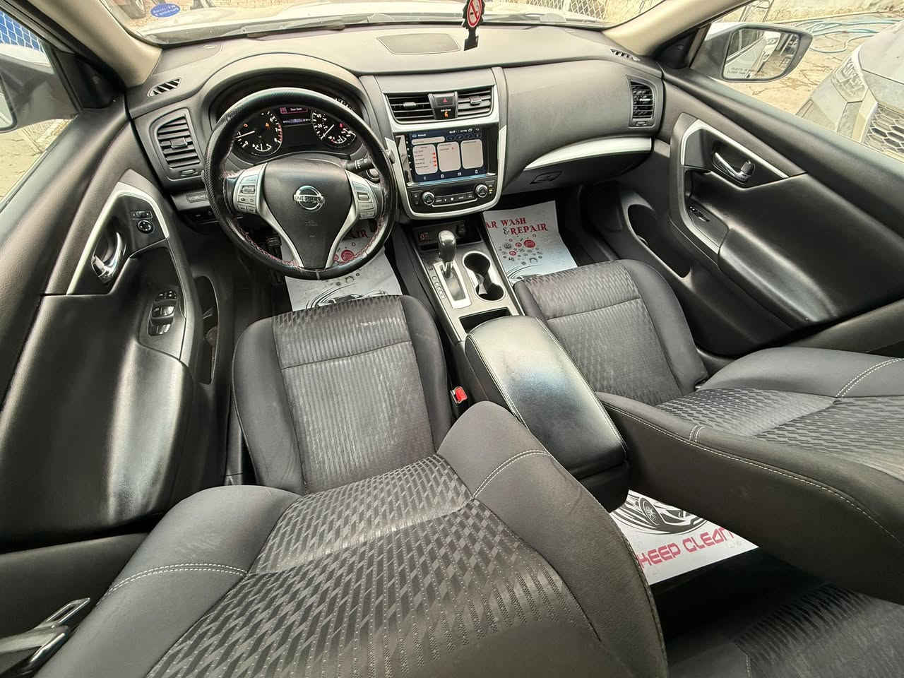 نوع السياره  نيسان التيما
موديل 2017 SV
84mil ماشيه
حجر ردار ابشرط
حادث فقط قبغ جنطه
وجاملغ امامي امريكا
بدون دخل وبدون ايرباك 
رقم سنويه جديد
السعر 126$ بي مجال 
للاستفسار ***********
