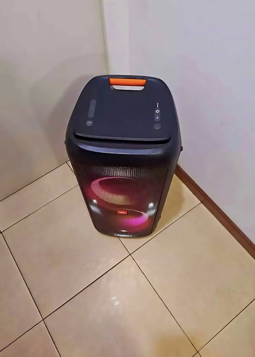 سماعة JBL موديل بارتي بوكس 300 اصلية شحن بلوتوث USB صوت وبيز غني عن التعريف السعر 450$


**إذا كنت صاحب هذا الإعلان وتريد حذفه لأي سبب، رجاءا أرسل رسالة إلى الدعم الفني**
