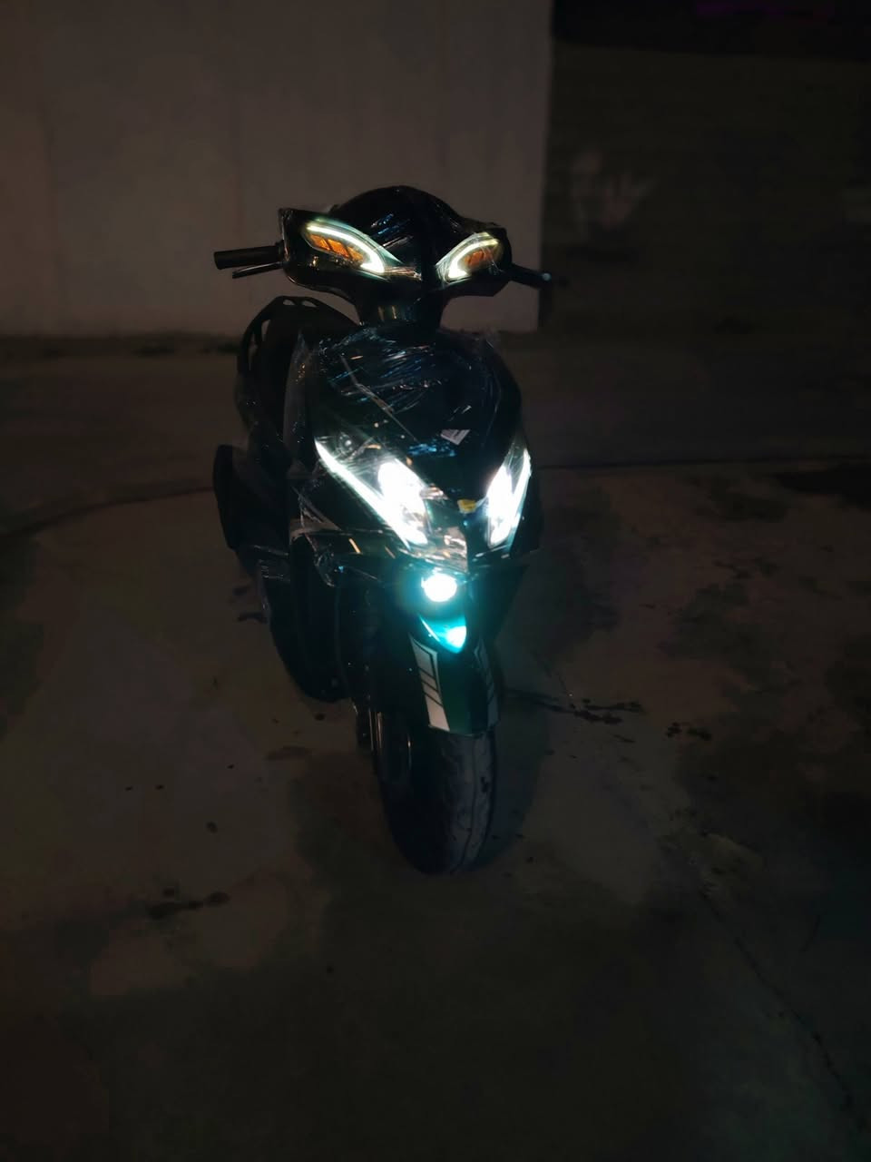 سلام عليكم ماكس جانبو موديل 2022 دراجه لوك كله بلادي نكره سلف نص هندر شرط شلعه ومعدل كهربائيات كامل كله زينون دراجه اي نقص ما بي كله بلادي كفرات شرط لا كسر ولا شي نضافه 90 من 100 شغل وطلع السعر 475 وبي مجال للطيبين الشراي خاص او ينتصل ***********
