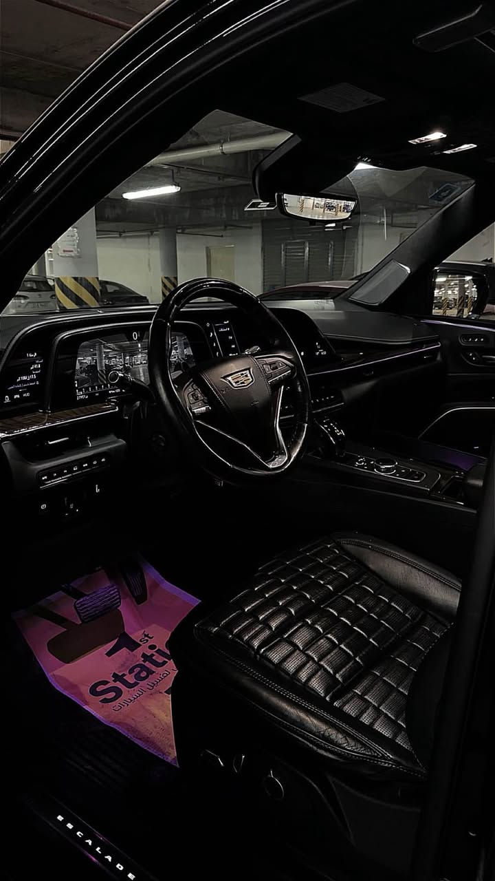 🔥كاديلاك اسكاليد بلاتينوم 2023 امً المساج
⚡️⚡️ رقم بغداد  مميز ⚡️⚡️
📣 سعر مميز 📣
✨ فول مواصفات 1/1 اعلى فئة
✨السيارة كفاله عامة 
🔹السيارة وارد أمريكي بدون صبغ باب وجاملغ تبديل بلادي 
💯مغلفة PPF جديد داخل وخارج لدى SK

 🔰 عنوان الفخامة الأمريكية والمواصفات الخارقة

🏁 ماشية فقط 27 الف كم 

🟠 المواصفات 
• سعة V8 محرك
• ⁠ناقل حركة أوتوماتيك 10 سرعات
• ⁠نظام دفع رباعي ذكي
• ⁠إضاءة أمامية وخلفية LED كاملة
• ⁠باب صندوق كهربائي - فتح بالقدم
• ⁠داخل المقصورة مركبة فضائية VIP
• ⁠مقاعد جلد فاخرة بتبريد وتدفئة
• ⁠3 مقاعد كهربائية
• ⁠نظام مساج في المقاعد الأمامية
• ⁠فتحة سقف بانوراما
• ⁠نظام ترفيهي متكامل
• ⁠شاشات OLED منحنية 
• ⁠شاشة خلفية للركاب
• ⁠نظام ملاحة
• ⁠أبل كاربلاي وأندرويد أوتو
• ⁠شاحن لاسلكي
• ⁠نظام صوت AKG Studio
⁠Reference بـ 36 سماعة•  
• أنظمة أمان متقدمة
• ⁠رادار أمامي وخلفي
• ⁠نظام الحفاظ على المسار
• ⁠كاميرات 360 درجة
• حساسات أمامية وخلفية
• مثبت سرعة ذكي
• نظام الركن الذاتي
• نظام صوتي 36 سماعة 
• ويل قياس 24 آنج 
• أبواب شفط  دوسات كهربائية 
• داخل أسبرسو جوزي غامق

📍 مكان السيارة بغداد

☎️ رقم صاحب السيارة
***********

‏‎ بغداد, العراق
