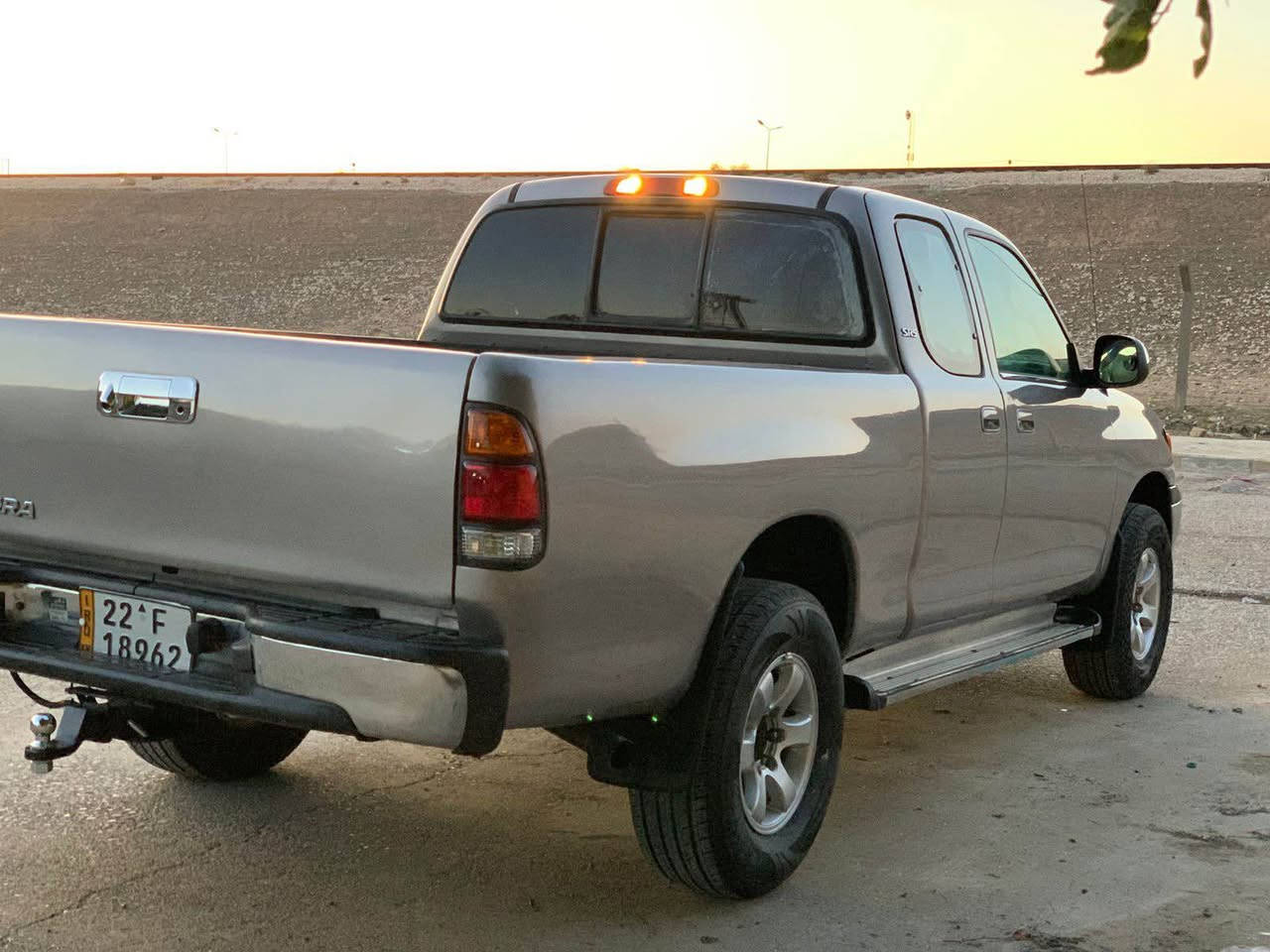 للبيع تويوتا تاندرا الفينيه 2000 بسعر مناسب 92$
سياره جديده على ابلاد 
كير ومحرك لكزز بيلادي 8V سلندر 
فول مواصفات 
اربع تايرات وصدر كله جديد شرط جكه مابيها 
صبغ عام للجماليه شرط بدون ضرر 
رقم والسنويه جديد لحد 2030 
مكاني كركوك    *********** كركوك, العراق
