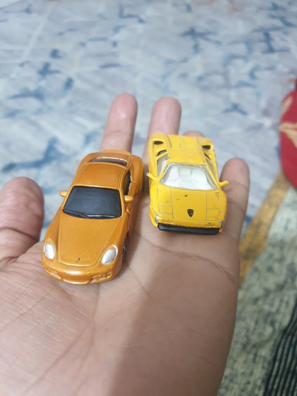 ٦ قطع ب١٥ الف مكاني الاعظمية ***********
