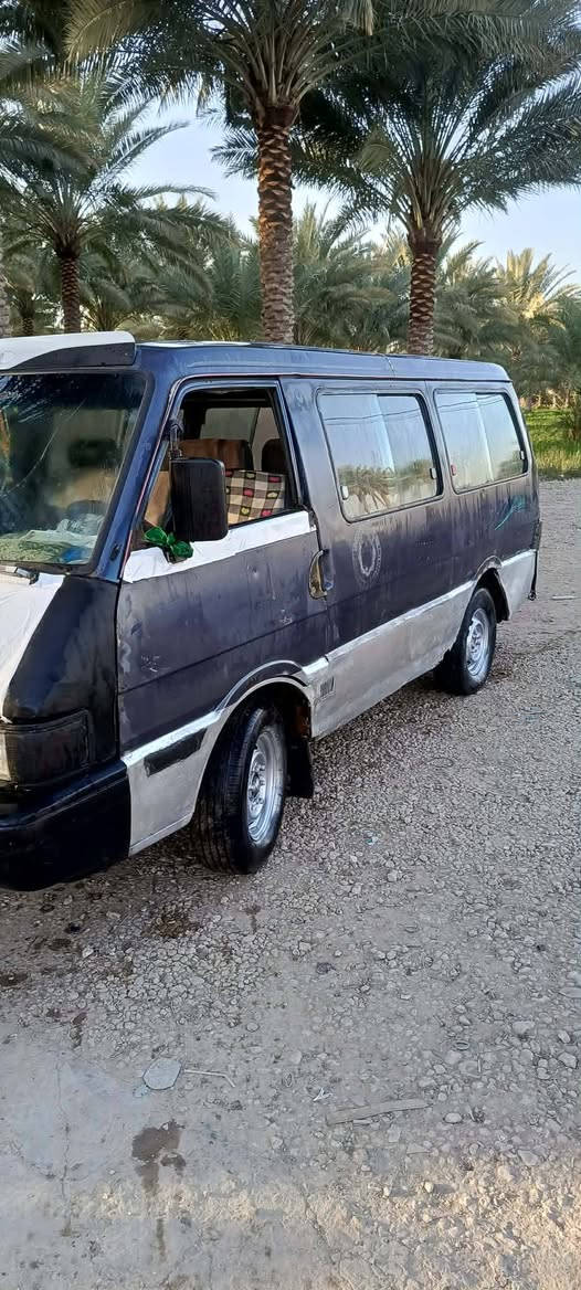 السلام عليكم كيا بستا للبيع موديل 94 سنوية صاقطة هيئة مصفرة ب 2023 وصل خط وبحث بيه رقم كربلاء الماني راعية يريد مداور او وكالة سيارة خير من الله مكينته بيه بخار تايرات جدد توني مبدلهن شواصيه معمرة  غرفته نضيفة كشره شوف العين السعر 23 وبيه مجال مكاني بابل القاسم استفسار اكثر ***********
