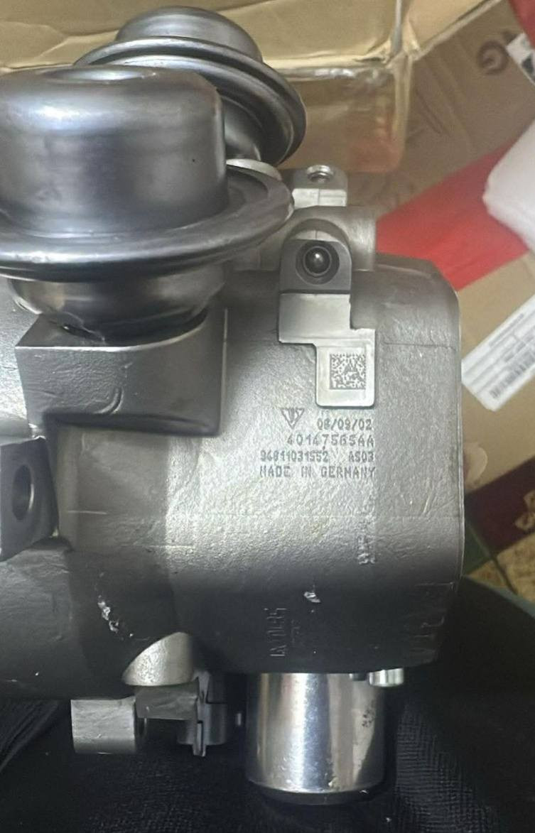 السلام عليكم
طاحونه مال سياره بورش قطعه اصليه 
مزاد اعلى سعر ابيع وقيم بما يرضي الله


**إذا كنت صاحب هذا الإعلان وتريد حذفه لأي سبب، رجاءا أرسل رسالة إلى الدعم الفني**