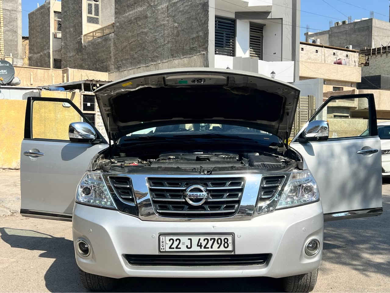 نيسان باترول 2010 خليجي 
بدون صبغ بدون حادث كفالة عامة 
فقط طخة بالباب الخلفي موضح بالصور 
تتعدل على البارد محرك الجبير رقم اربيل تحويل او وكالة فول مواصفات 
العنوان بغداد الطالبية 
السعر 21 الف 
للاستفسار *********** بغداد, العراق
