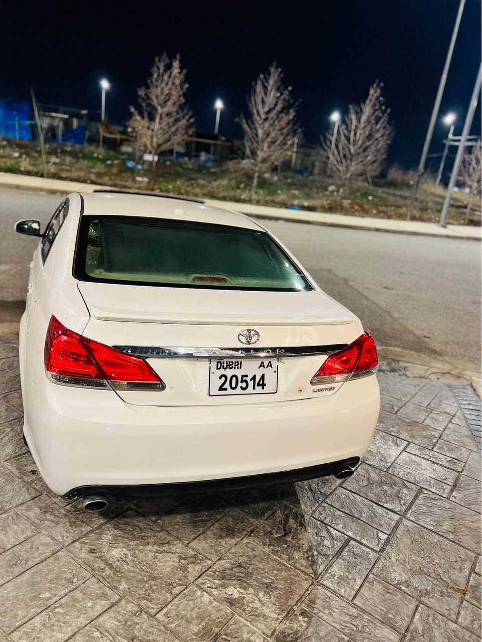 بەناوی خوای گەورەو میهرەبان تۆێۆتا ئەڤەلۆن ٢٠١١ ساخ ساخ ساخ رەقەم دوبەی فول مواسەفات لیمیتیدب پەردە سلەیت پەسمە کوشن خەزن کوشن ساردو گەرم کوشن کارەبا کامل پەمپە بەس بۆ جوانی بی دەحمو لیدران مەکینەی کراوەتەوە بەشەرت بی دوکەل بی بوخارە رەقەم تەلەفۆن *********** نرخ ١٠٠ گەلەو مەحەمەلا رانية, السليمانية
