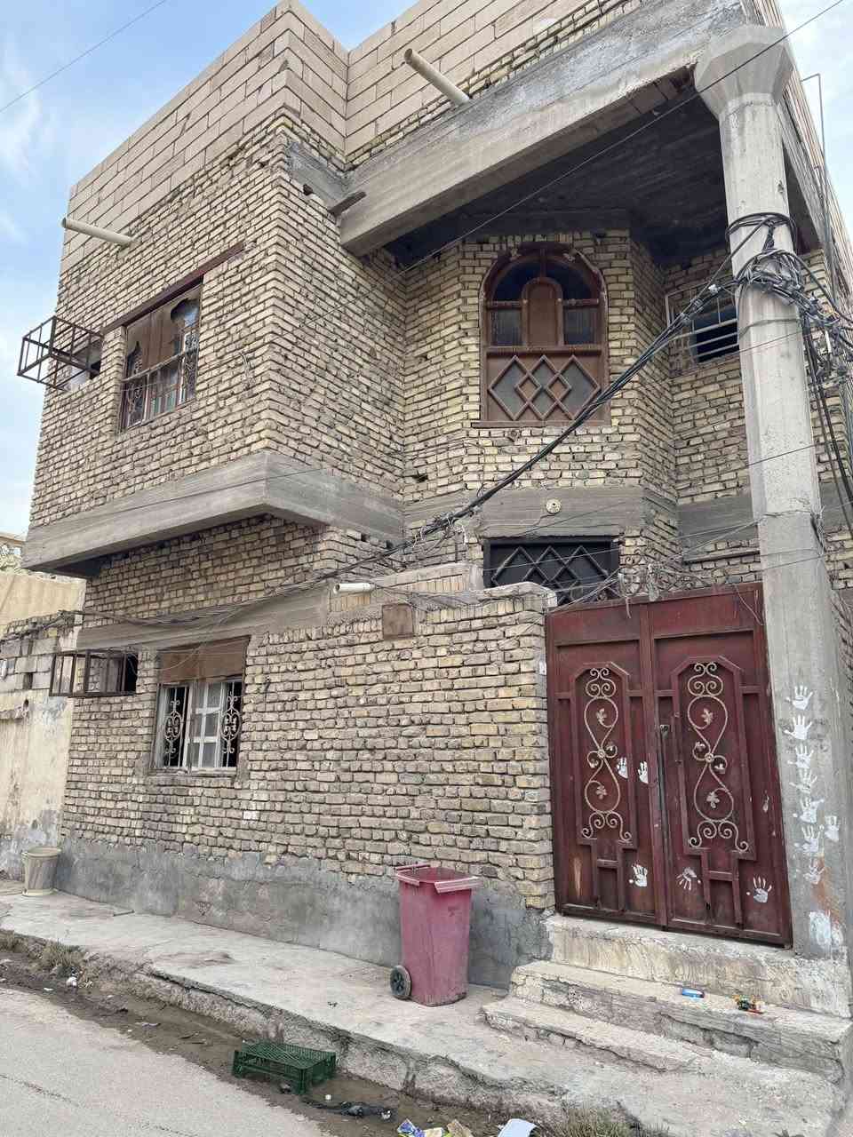 بيت للبيع طابقين في منطقة الحبوبي قريب على شارع الدب مساحته 80متر/***********
