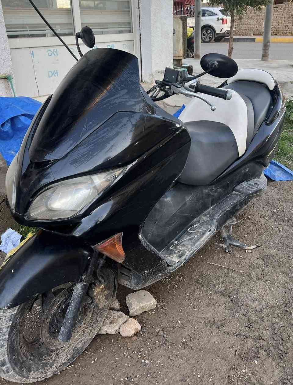 السلام عليكم
دراجه فورزه 0/8 للبيع عميه
الدراجه بدون اوراق مكفوله سرقات + مكينه مكفوله ترايك بصره شلعه 
الدراجه شغاله بس بيهة خلل كهربائي 
السعر 400 وبيهة مجال قليل
يرهم بيع او مراوس 
العنوان / بعقوبه / ام النوه
للتفاصيل /***********
