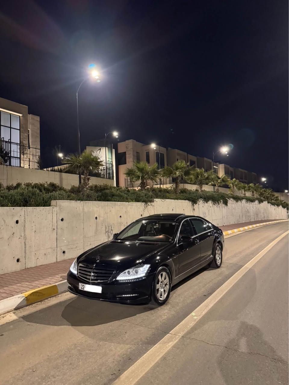 ‎للبيع⬇️
‎‏ ⭕️Mercedes Benz S350 ⭕️
‎(سيارة ضمان دولي بصمتين موجود)
‎موديل// ٢٠١٣
‎حجم محرك// ٦ سلندر (بنزين)
‎💰سعرر ٢٢٦ ورقة و مجال بسيط للشراي💰
‎❌ملاحظة//    بدون صبخ
‎ارباكات  سليم كلة💯

‎❌گير و محرك شرط مكفول💯
‎❌سيارة جاهز بدون اي نواقص شرط فحس هزة و سنوية جديد و كهربائياتها كلشي شغال💯

‎☎️للإستفسار اكثر
 ***********
‎مواصفاتها معروف ⬇️فولل ١/١
‎بانوراما
‎ناظور ليلي
‎ابواب شفط+ صندوق شفط
‎كشنات امامي و خلفي تدفئة و تبريد + كهربائي
‎بردات هلي و بيبان كهربائي
‎سيستم صوت Harman/kardon
‎كاميرة خلفي
‎رادار ٣٦٠ درجة (امامي خلفي و مراية)
‎حساسات امامي و خلفي
‎سيارة بس جكات يصعد و ينزل
‎بعد بي مواصفات هواية مامذكور..... السليمانية, العراق
