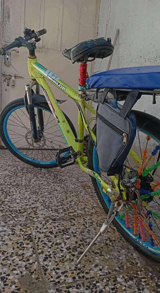 سلام عليكم ورحمة الله وبركاتة بايسكل رياضي حجم 24 نظيف يراد له تبديل ماكينه السعر 150 وبي مجال مكاني بغداد الكاظميه


**إذا كنت صاحب هذا الإعلان وتريد حذفه لأي سبب، رجاءا أرسل رسالة إلى الدعم الفني**