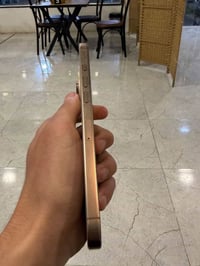 ايفون ١٦ برو ماكس ٢٥٦ للبيع نظافة مية بلمية   بطارية ٩٠ عدد الدورات ٤٧...