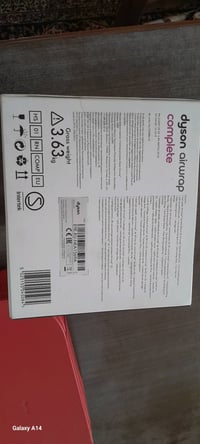 معروض للبيع جهاز دايسون Airwrap Complete بحالة جديدة، مثالي لتصفيف الش...