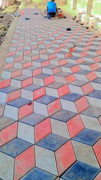 🔥 تدور على مقرنص يلفت النظر ويعيش سنين؟
💥 تعرّف على مقرنص 3D معين – لون حامضي مرمري يغيّر شكل أرضياتك جذريًا!

✨ المميزات:

✅ لون ثابت ما يبهت

✅ مقاوم للرطوبة والتغيّرات الجوية

✅ مثالي لـ الكراجات، المداخل، الأرصفة

✅ يتحمّل الضغط والشمس والمطر

🚛 توصيل سريع لكل محافظات العراق

📞 اطلب الآن: *********** / ***********

🔹 #مقرنص_عراقي #مقرنص_3D #أرضيات_عراقية #بناء_وإنشاء

🔹 #توصيل_سريع #كادر_محترف #جودة_عالية #مقاومة_الرطوبة #كراجات #أرصفة #خدمات_العراق

---

إذا تحب أضيف عليه صورة أو أخلي تصميم إعلان بصري، بلغني!
