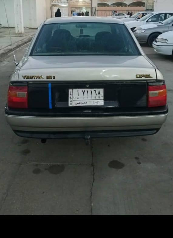 اوبل فيكترا موديل 1991 ما بيها أي خياس السعر32 وبيه مجال 
للاستفسار على الرقم ***********
