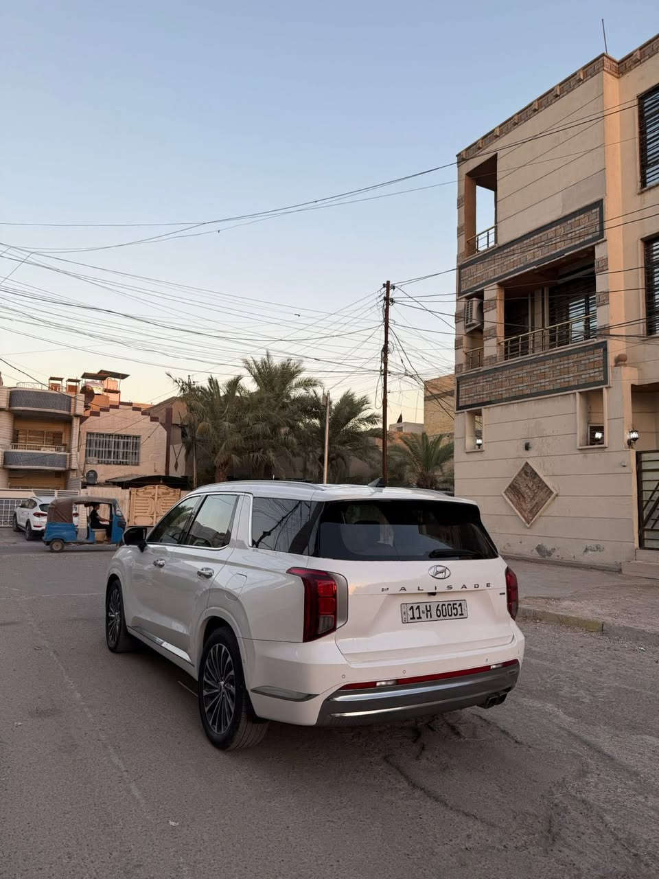 هونداي بلسايد 2024 فئة گلگرافي  فول 1/1 اعلى فئة
1 - اللون / ابيض
2 - العداد  / ٣٤
3 - الرقم بغداد
4-  شاشة عرض(داتا شو)
5- المحرك   v6    3.8 <كير ومحرك شرط  +تبريد ثلج❄️>
6- بصمة تشغيل + بصمة ابواب +تشغيل عن بعد نظام تقديم وترجيع السيارة عن طريق البصمة
7- بانوراما 
8-  فتحة سقف عدد ٢
9- سماعات هارمن گاردن
10- رادار امامي  + خلفي+رادار جانبي  
11- حساسات امامي + خلفي 
12-  كامرات عدد 6  360 درجة 
13- كشنات امامي خزن ميموري +مساج 
14-  كشنات كهربائي تدفئة وتبريد
15- كشنات جلد ابيض ملكي7 راكب قلاب كهربائي 
16- جميع الكشنات تدفئة تبريد
17- بردات جانبية
18- تبريد مركزي امامي + خلفي منفصل التحكم
19-تحكم ستيرن + شفتات
20- تدفئة ستيرن 
21- مرايا هيتر + تعتيم 
22- صندوق كهربائي شفط
23 - وضعيات قيادة  (٥)
24- ويل كب حجم  ٢٠ 
25- اوتو هولد + نقطة عمياء 
26- سايد بريك بصمة + مثبت سرعة
27- شحن لاسلكي 
28 - إشارات بالمرايا  + إشارات جانبيه
29 - اوتو هولد
30 - تحديد مسار
31 -شاشة ديجتال كبيرة
32 -تشغيل عن بعد 
33 - استيرن رجاج
34 - نظام HTRAC دفع رباعي 
35 - نظام مانع انزلاق 
36 - نظام نزول منحدرات 
37 -كشنات Vip منفصل 
حادث جاملغ خلفي 
الاستفسار على الرقم   السعر 310$
***********

مكاني بغداد
