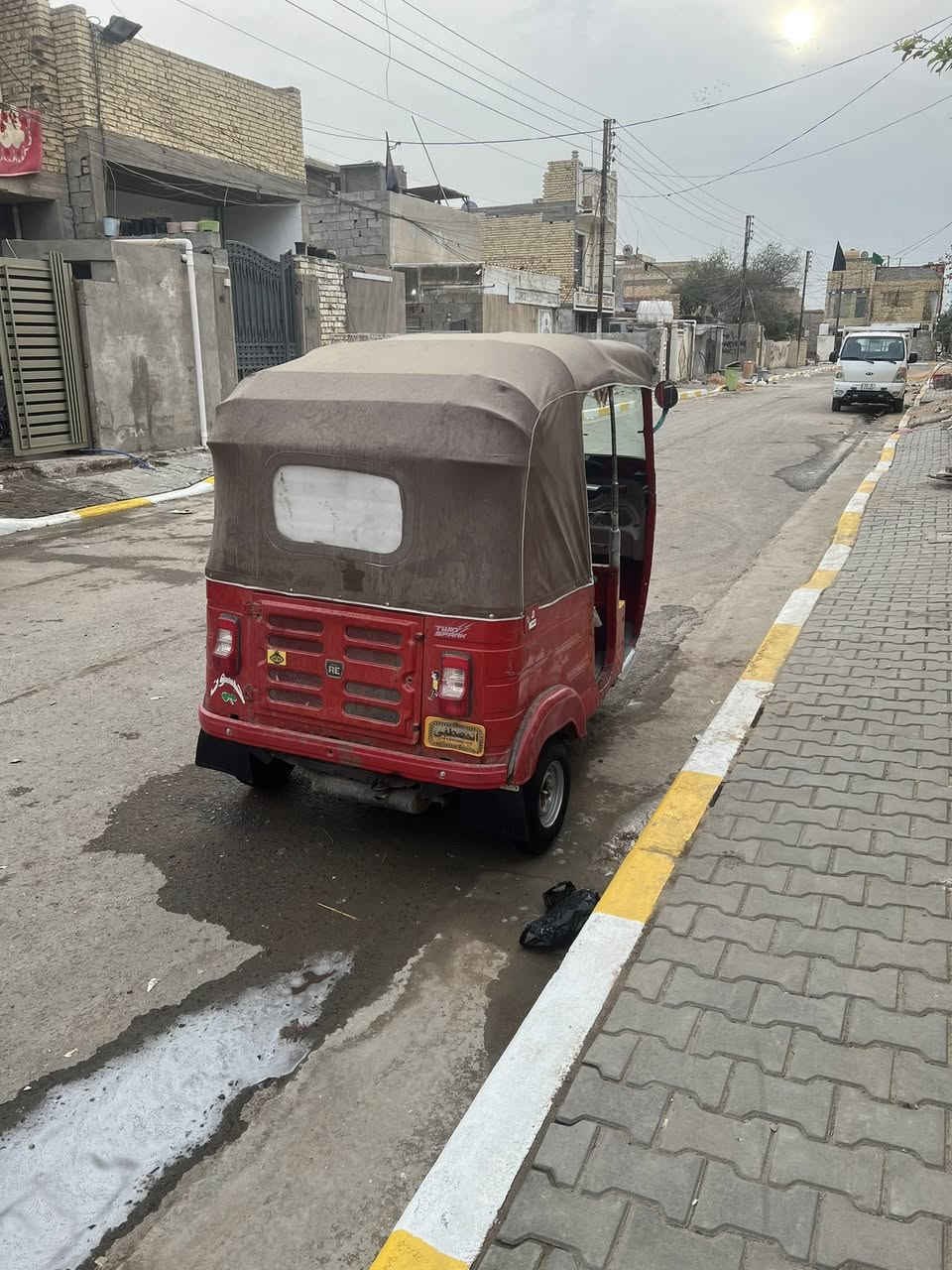 سلام عليكم تكتك للبيع مديل 17 رقم ‏إنكليزي ‏باقي على الاستلام ‏مكينة جديدة رقمي *********** بس وتساب مكاني بغداد الحسينية  سعر 3900 بيه مجال
