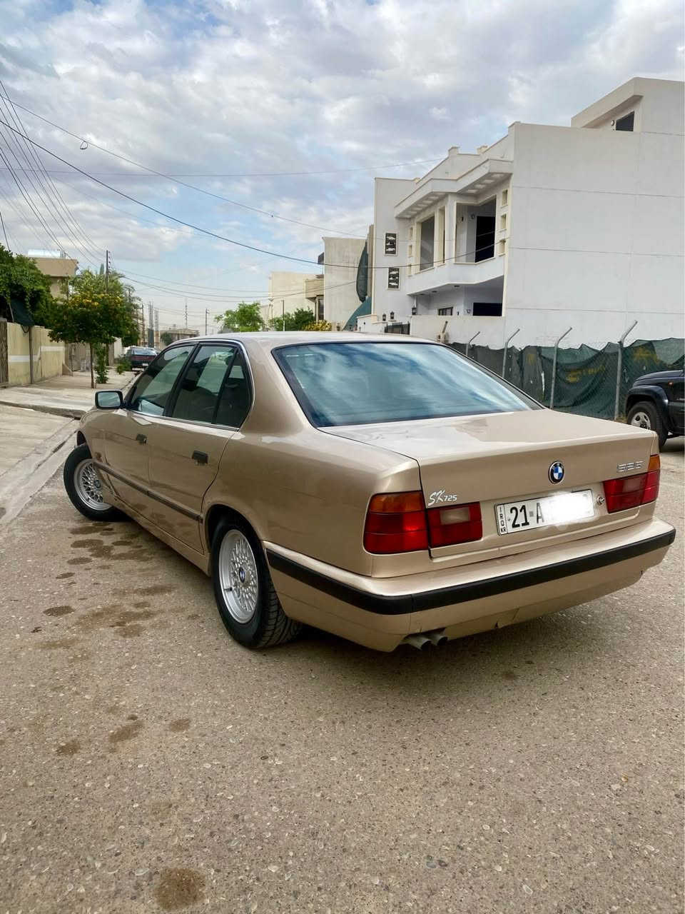 بي ام للبيع موديل 1992 اصل 525 🚘🚘

 سيارة نظيفه كلش مال جناي ومابي دينار مصروف 

 كلشي بشرط وعليه اطارات جديد نوعيه شبح ✅✅

رقم شمالي سليمانيه سنويه جديد ورقم جديد ✅✅

سعر 85 وبي مجال ✅✅

مكان السياره كركوك ✅✅

التعامل عل خاص او اتصال على رقم *********** كركوك, العراق
