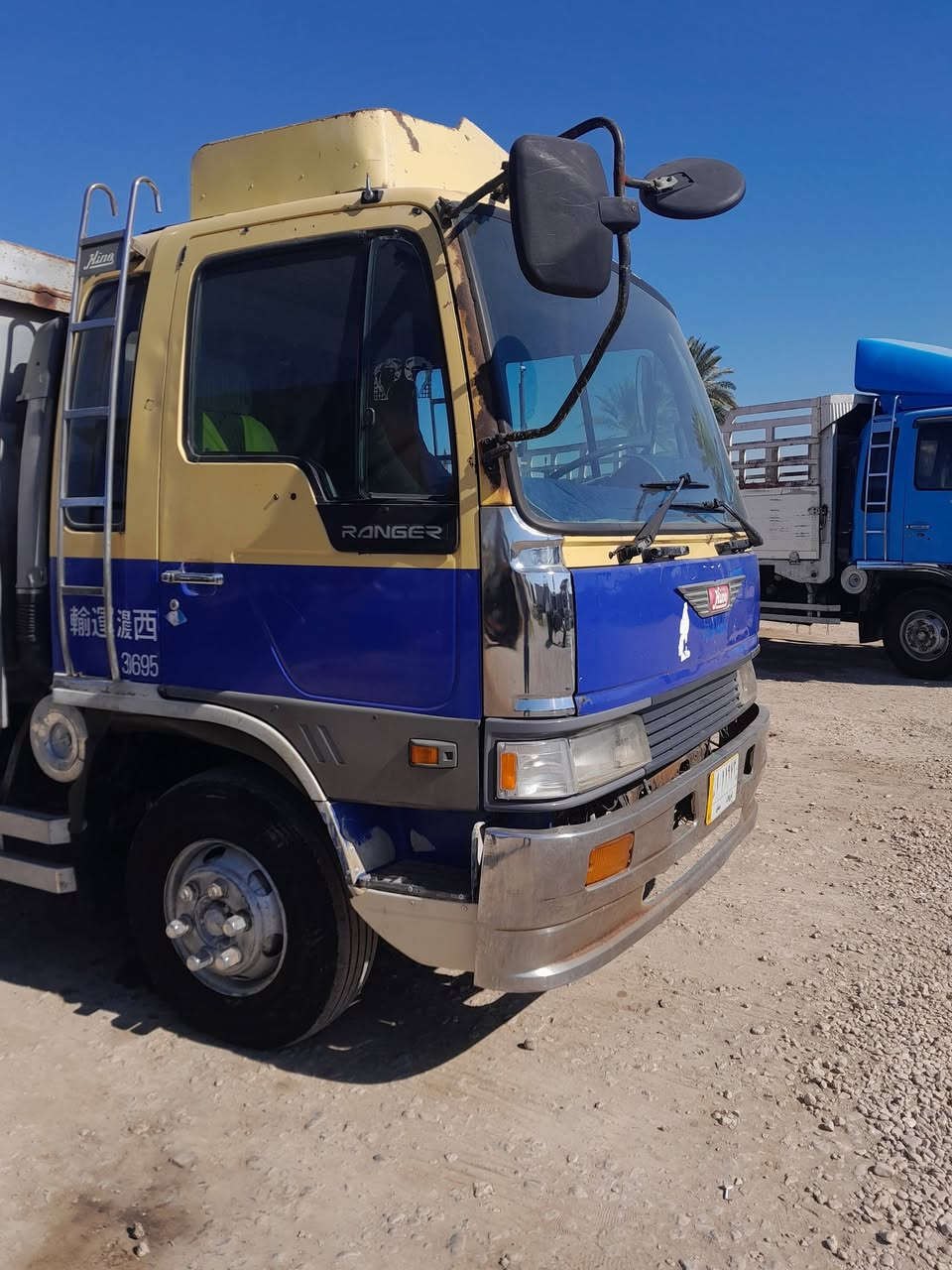 هينو طيره للبيع طول سته وربع بلادي مكينه ٧٠ عادي المكان حله ***********
