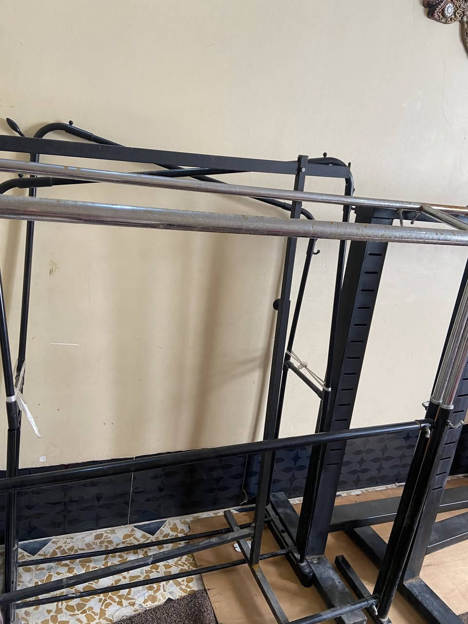 غراض محل البسه للبيع
ستاندات 5

سكك 

رفوف 

العاب 

تعلاقات 

جكامج دخل 

مرايه 

كرسي


**إذا كنت صاحب هذا الإعلان وتريد حذفه لأي سبب، رجاءا أرسل رسالة إلى الدعم الفني**