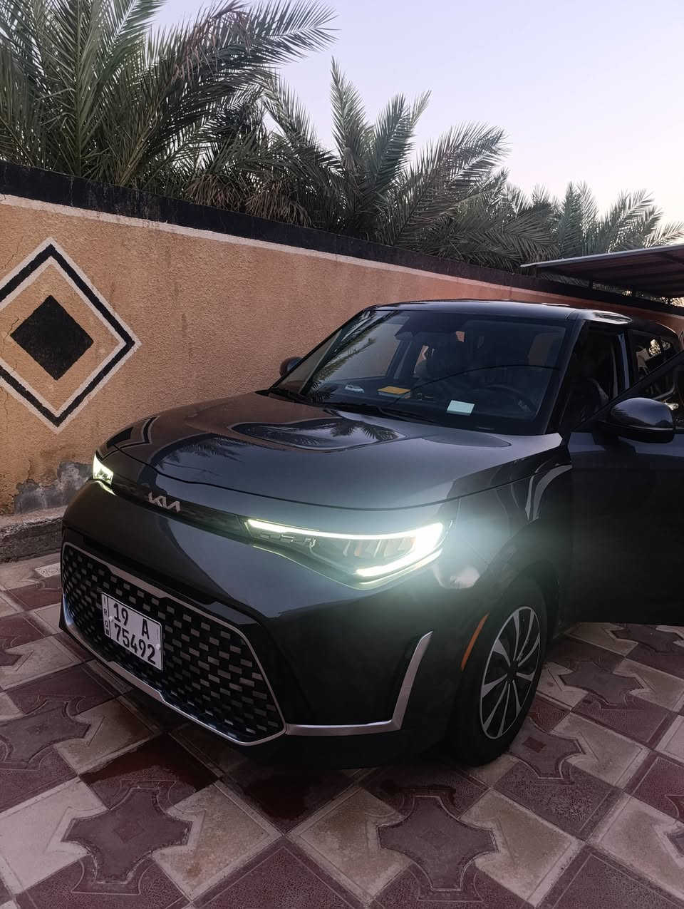 سلام عليكم 
بيع او مراوس حسب القناعة
كيا صول 2024 حادث بسيط 
بجم كبس
صور الحادث مرفقه بالمنشور
رقم كربلاء وباسمي مداور شوكت ما يعجبك
مكان السيارة /طويريج
مواصفات 
تثبيت سرعه
تثبيت مسار
رادار جانبي
رادار امامي
رادار خلفي
توقف ذاتي 
ايقاف التشغيل وتشغيل ذاتي بالازدحامات
تدفئة كشنات
تدفئة ستيرن
شحن لاسلكي
انظمة القيادة عادي وسبورت
لايت ٣ عدسات قوي كلش والاشاير زنون(بلادي)
محرك 2000 دوش
ماشية 21 الف كيلو قابل للزيادة 
سيارة نظيفه جدا وعلى ايدي اخذتها ماشية 2000
سعر 170 وبيها مجال


**إذا كنت صاحب هذا الإعلان وتريد حذفه لأي سبب، رجاءا أرسل رسالة إلى الدعم الفني**