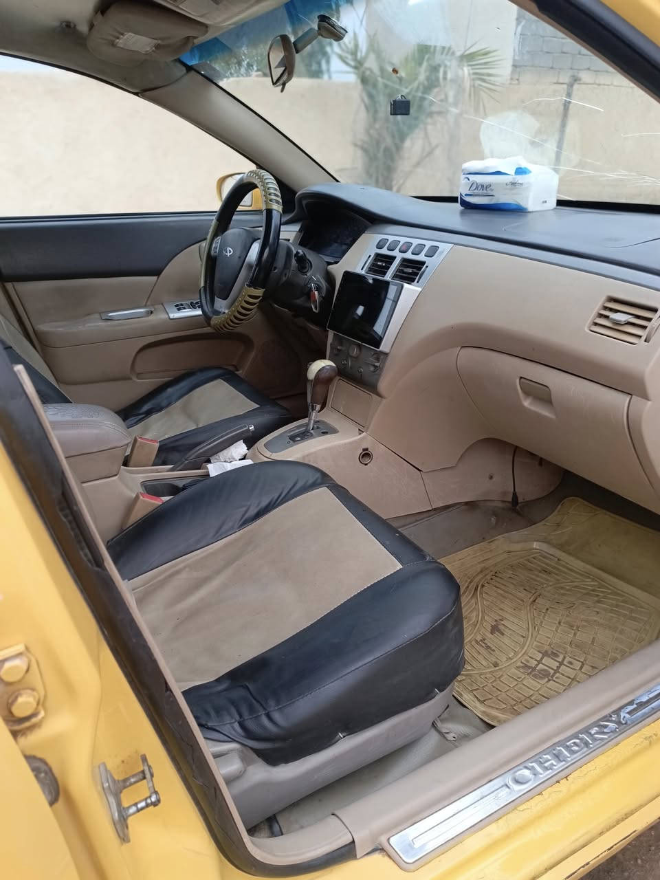 للبيع شيري موديل 2013 رقم قادسيه انكليزي. سياره جاهزة مكينه كير حداديه تخم تأير جدد ابلاد كير اوتو 
كفاله عامه ضربه وصبغ.   
السعر. 30 أو بيه مجال قليل بيع مستعجل 
للاستفسار *********** مكان طريق كربلاء نجف عمود 250  غير متواجد نت
