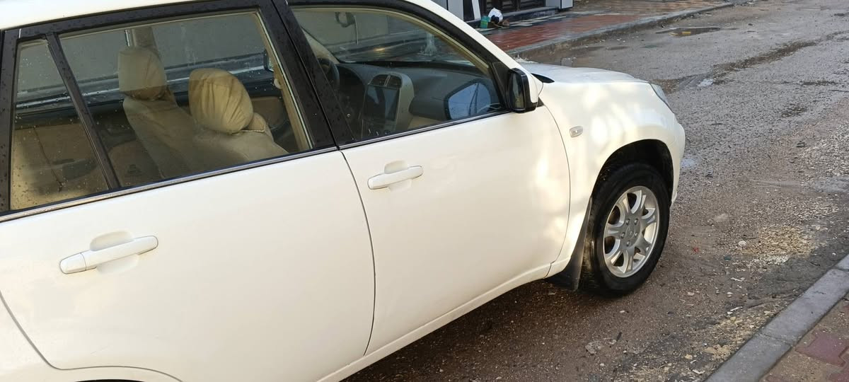 السلام عليكم تيكو 2013 سياره نظيفة سنويه 2029 بس بنيه رقم انكليزي نجف السعر 55 ناصريه المركز  ***********
