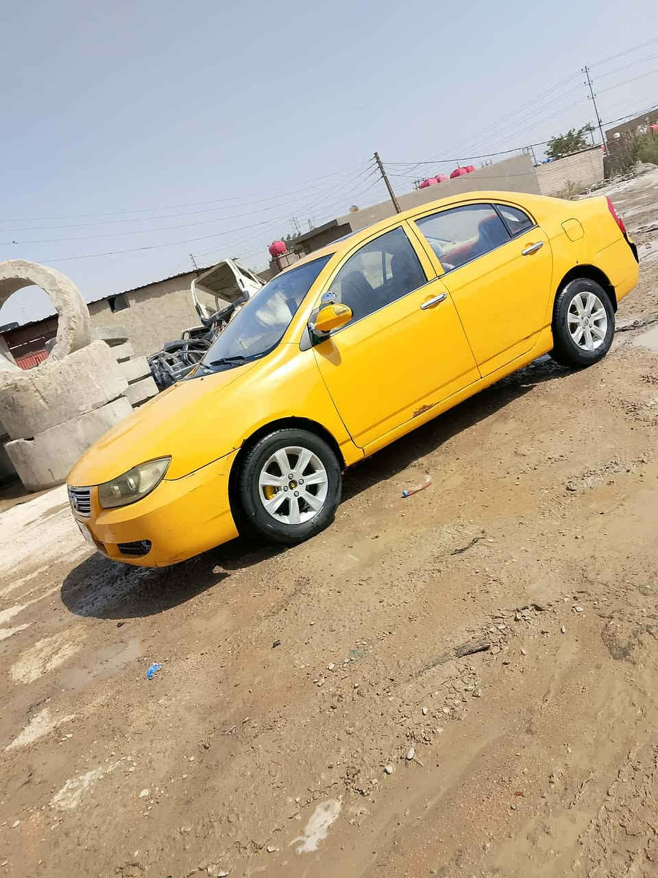 اليفان للبيع موديل 2013كفاله عامه مكينه كورله جديده مصفره ستوني بسمي مداور ثاني يوم ***********
