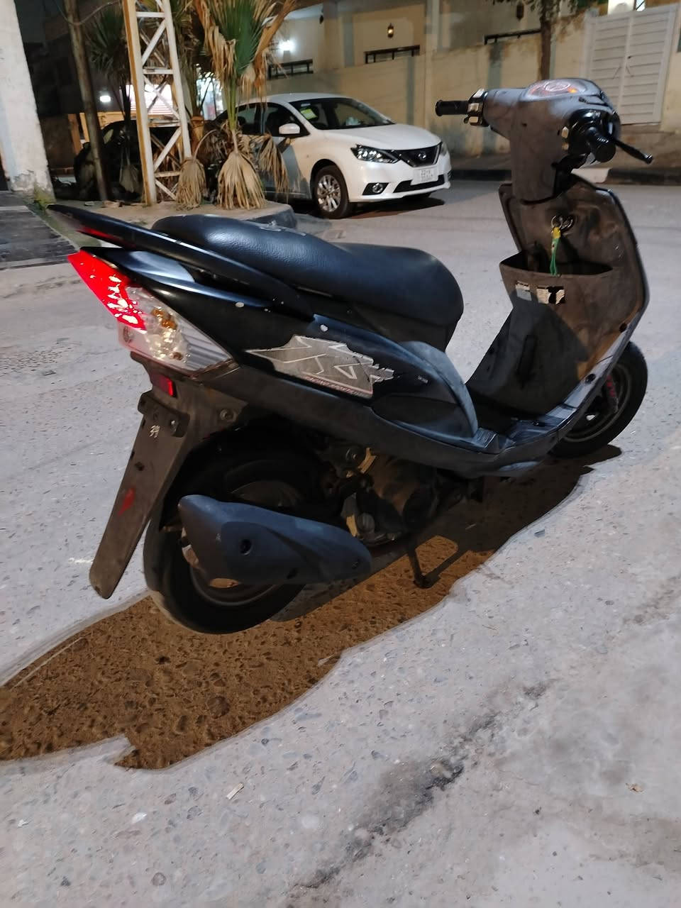 سلام عليكم ماكس عدله مال رمبه الدراجه صارلهة اقل شهرين ونص من طالعه من الرمبه الدراجه كفاله عامه برغي ما مفتوح بيهة وصل الدراجه موجد الدراجه رايدهة مليون و خمسين و بيهة مجال العنوان البصره حي الخضراء الرقم ***********
