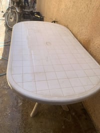 ميز طعام • بلاستك • كركوك حي النصر