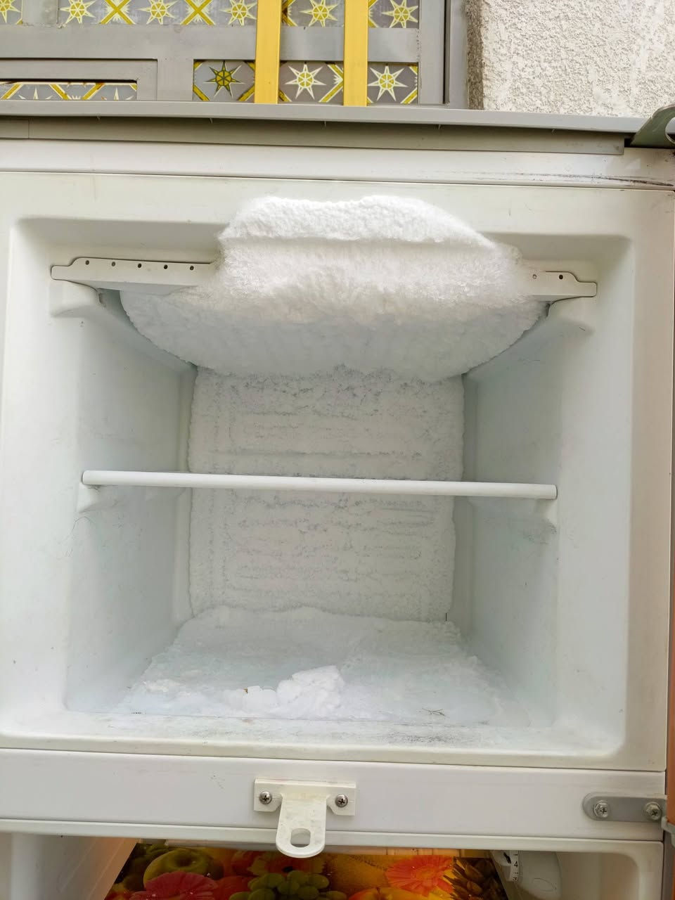 للبيع مستمله شي قليل شرط الشغل السعر ٢٠٠ بيها مجال ***********
