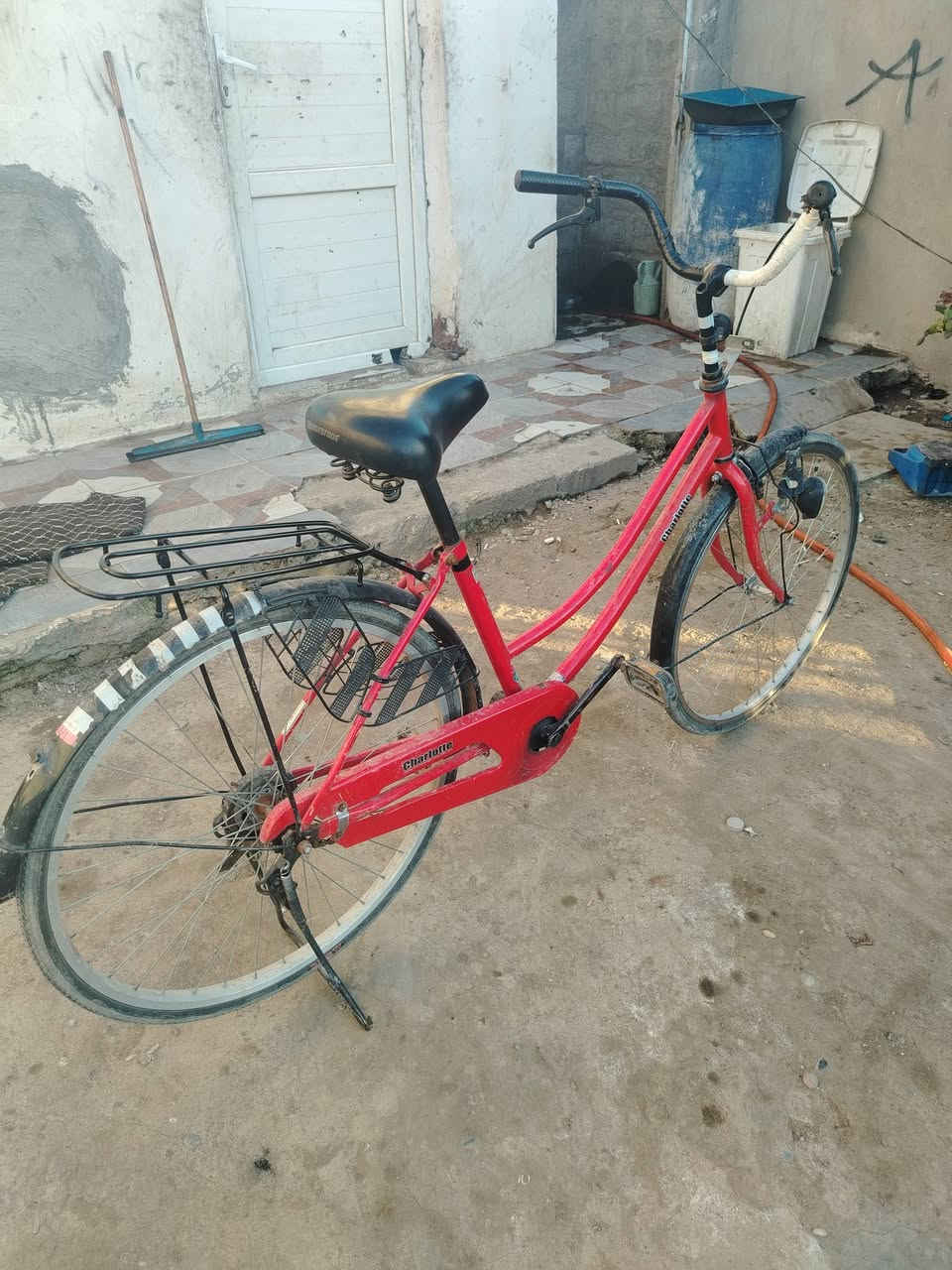 سلام عليكم شباب باسكل ياباني للبيع 50 مكاني كركوك حزيران شراي اتصل عله هاذه الرقم ***********
