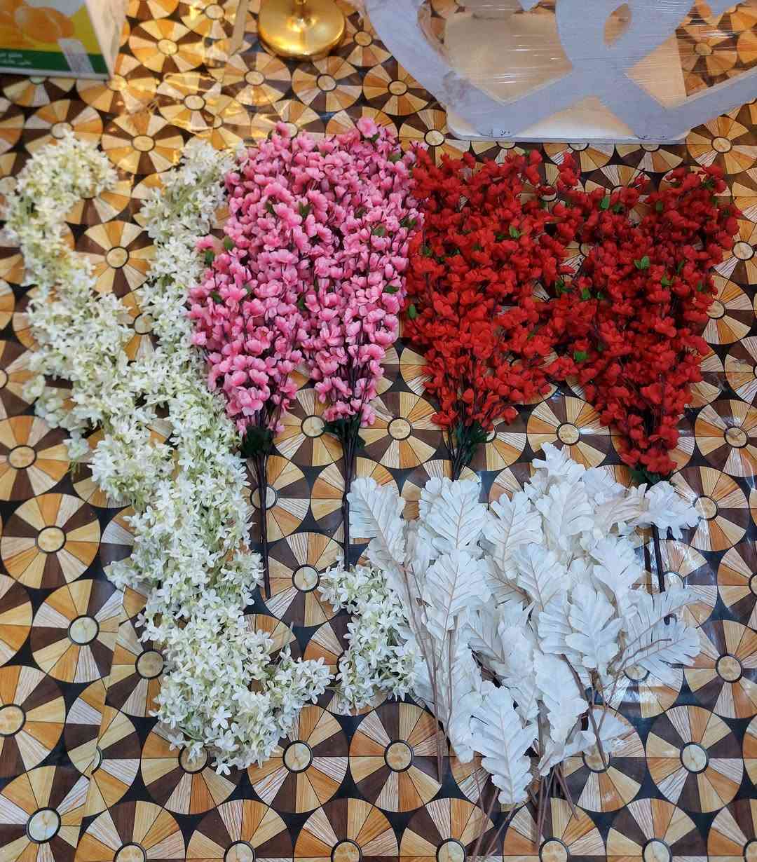 للبيع ورد كوشات الاعراس مكاني بغداد العبيدي  ***********
