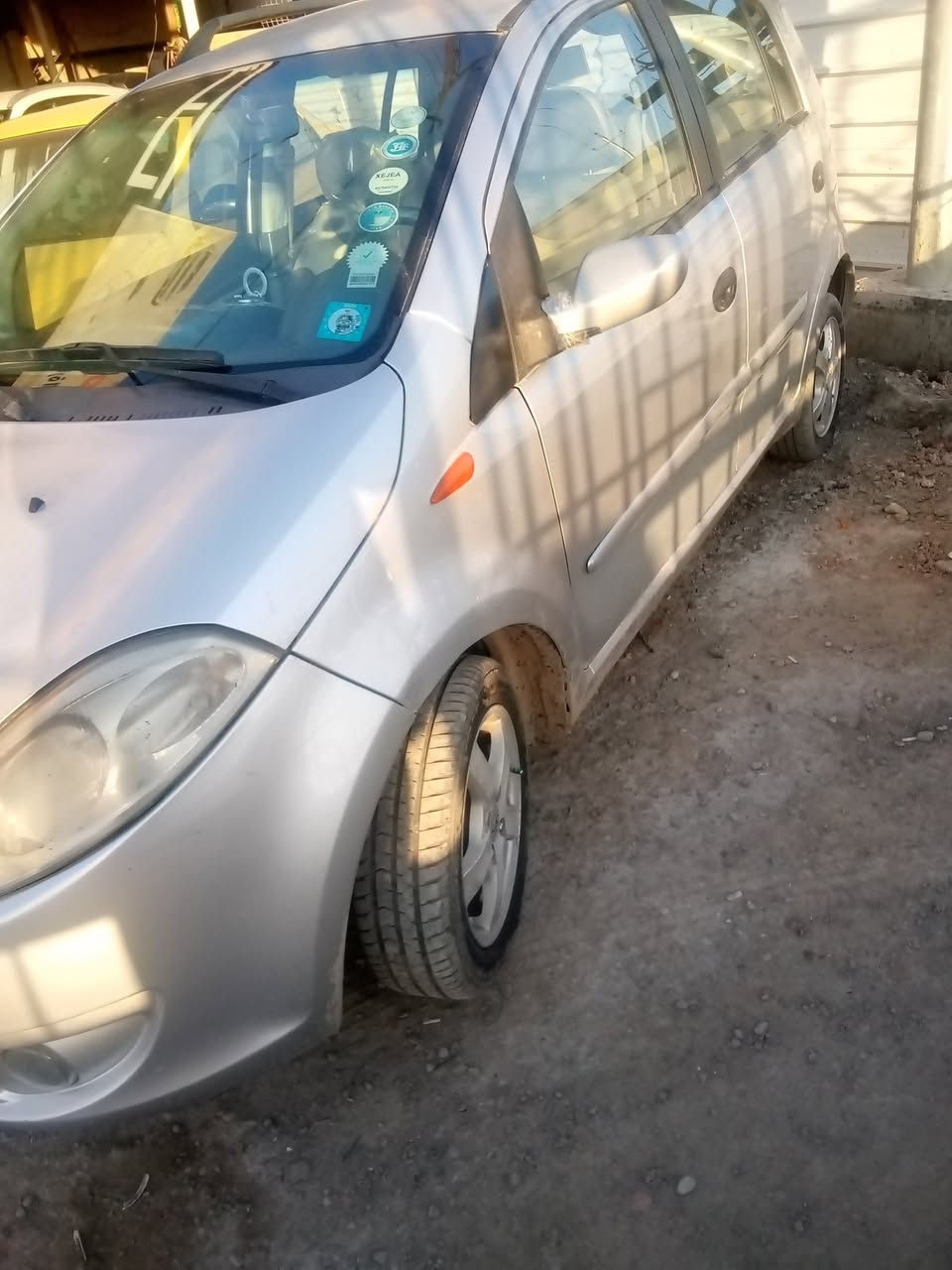 السلام عليكم عندي سيارة نوع شيري موديل ٢٠١٣ سيارة محركه كير تبريد مكفول رقمي ***********
