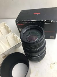 عدسة نيكون • سيغما 70-300 • تفاوض بسيط