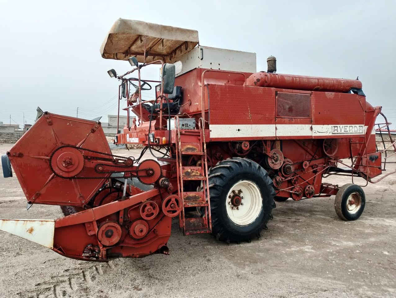 السلام عليكم موجود حاصده لافرده موديل 84 وضع شركة رقم وسنويه نينوى السعر ١٦ مليون وبي مجال الاتصال على الرقم ***********) ***********
