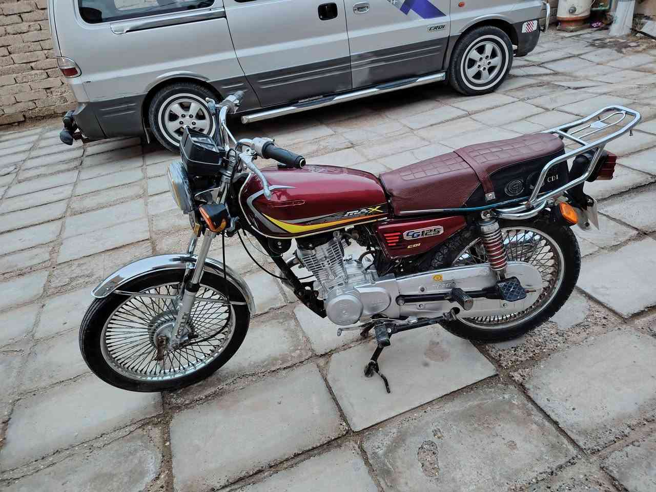 سلام عليكم تايكر البيع موديل 22 اوراق اصولي مكان القاسم الرقم ***********
