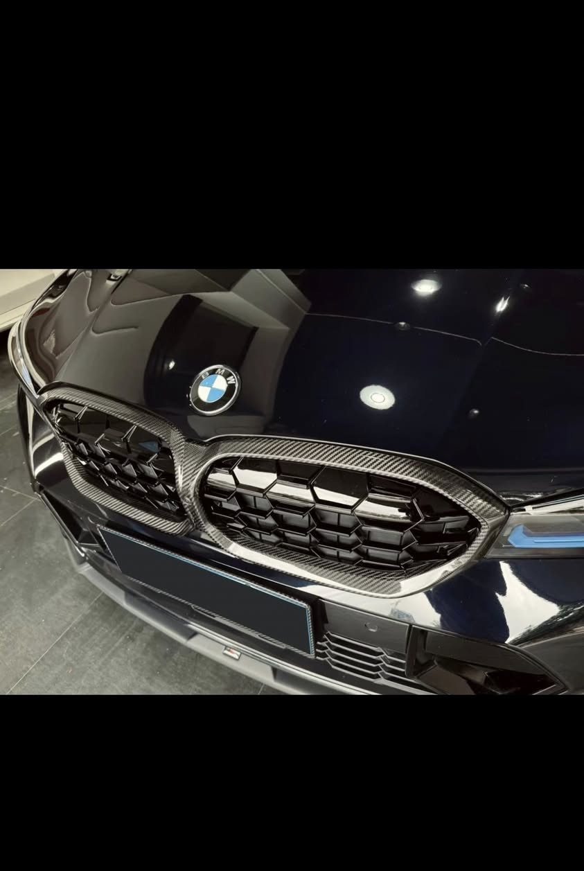 شباك امامي 
فئه ال5
وفئه3 وال340
Dry carbon
Forced carbon￼


**إذا كنت صاحب هذا الإعلان وتريد حذفه لأي سبب، رجاءا أرسل رسالة إلى الدعم الفني**