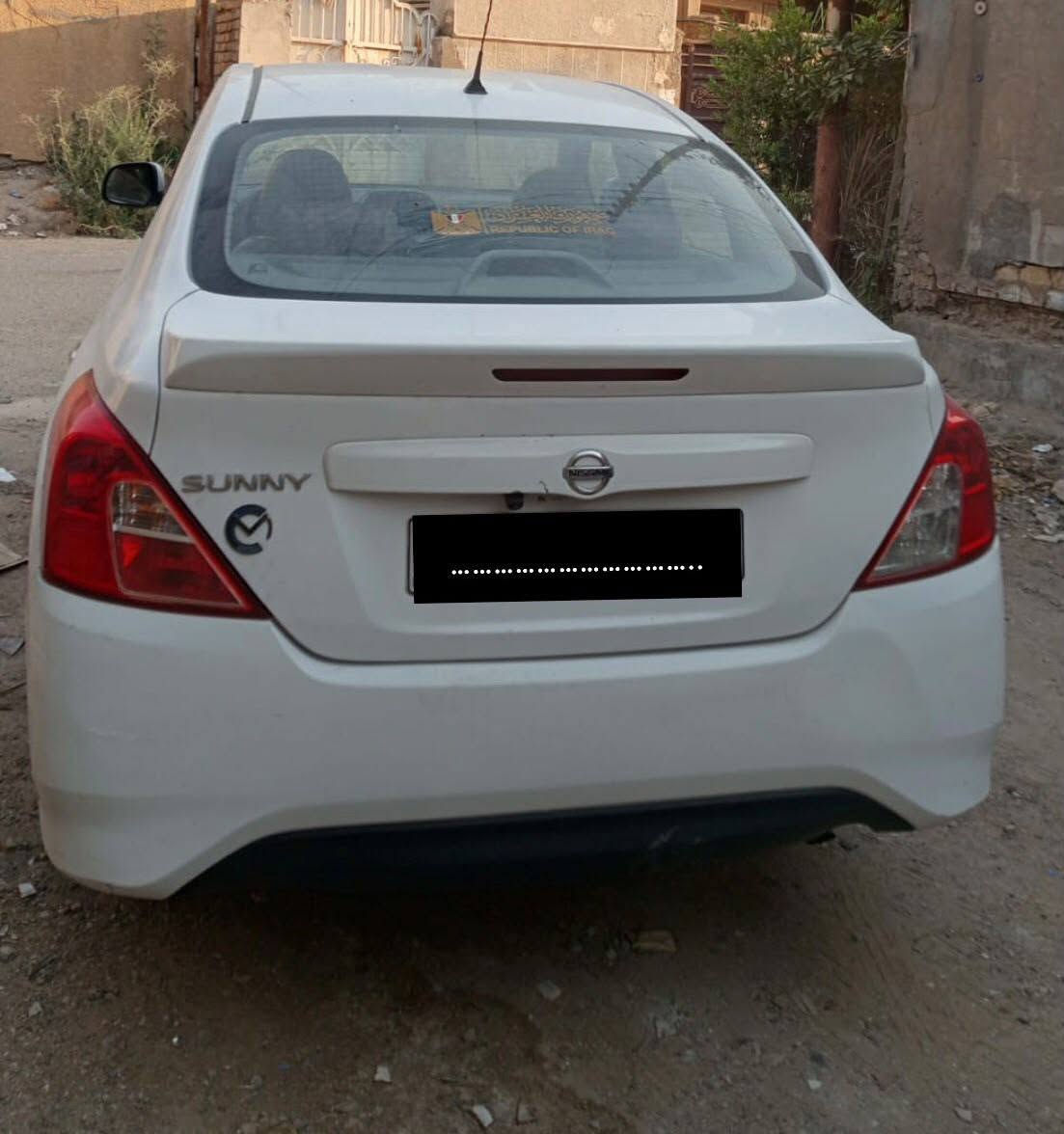 نيسان صني هندي
موديل 2023
ماشيه 135 كيلو متر
سياره جاهزه حداديه نضيفه 
كير محرك مكفول  بيه طخه بلجاملغ الامامي ومعدله بارد وكم رصعه بسيطه باقي السياره كفاله
رقم شمالي الجديد 
سنويه لل28 
سعر 96 وبيه مجال 
مكانهه بغداد استفسار ***********
