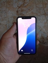 آيفون 11 عادي جهاز بعده وتر ذاكره ١٢٨  بطاريه ٧٧  دبل خط  لون اسود  فق...