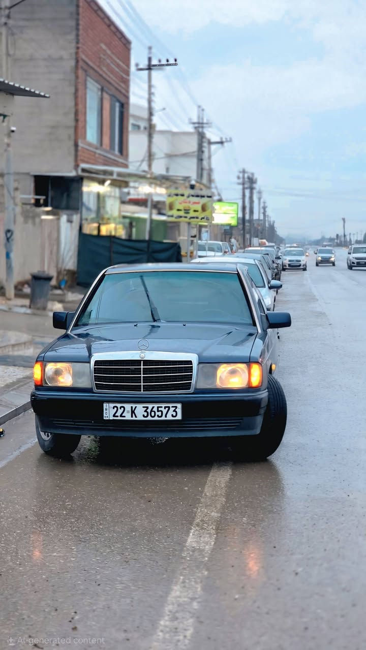 Mercedes Pilots,(190) Model 1991 updated 1991 Care and engine axle and survived condition without any damage, aestheticly dyed, double rules on the company's position, cooling, heating, working, Hawler  number, and a new year until  condition of transfer, price of the car 60Baht, car area, Hawler, mobile number ***********
